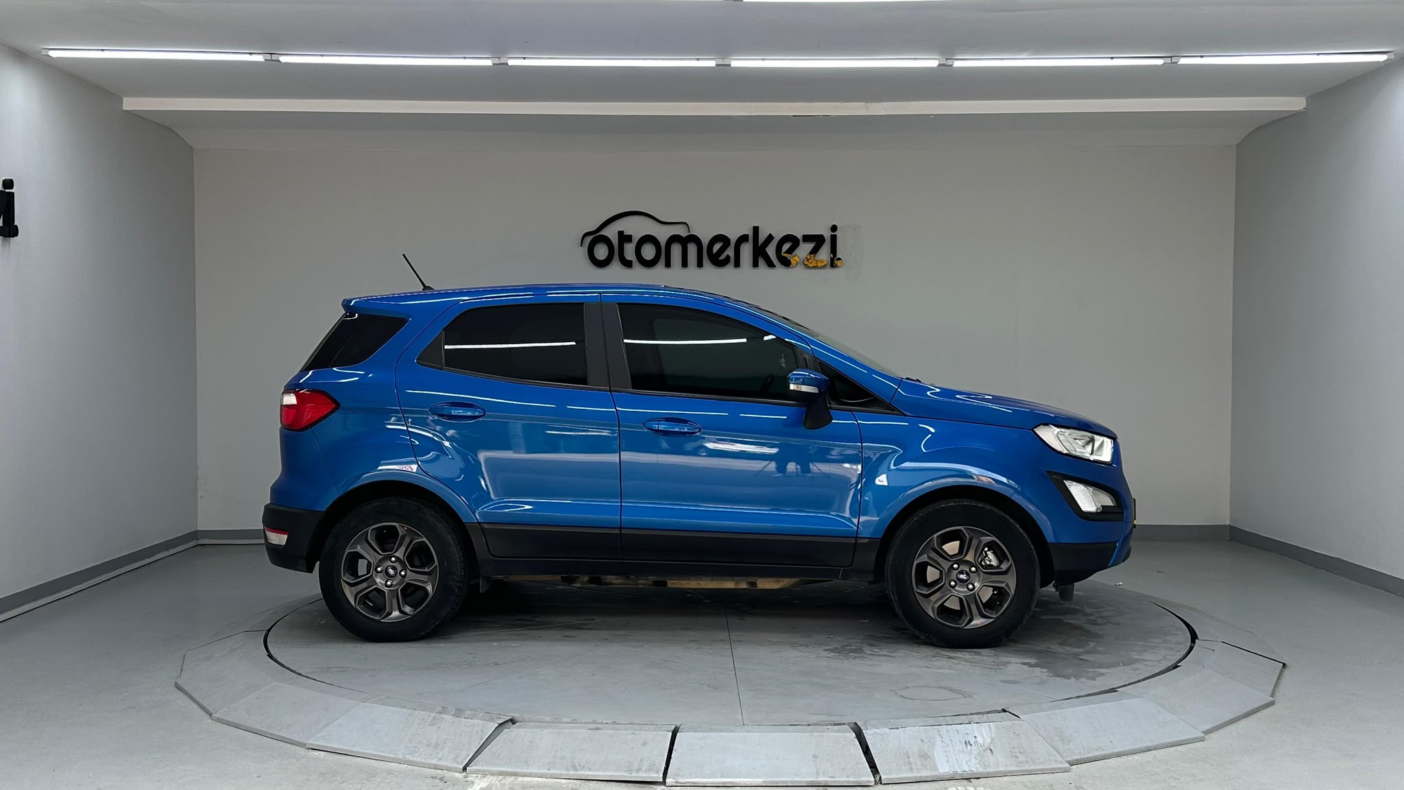 FORD ECOSPORT 13